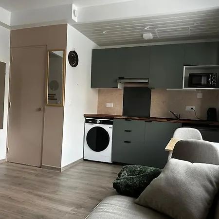 Studio « noix » * Гренобль
